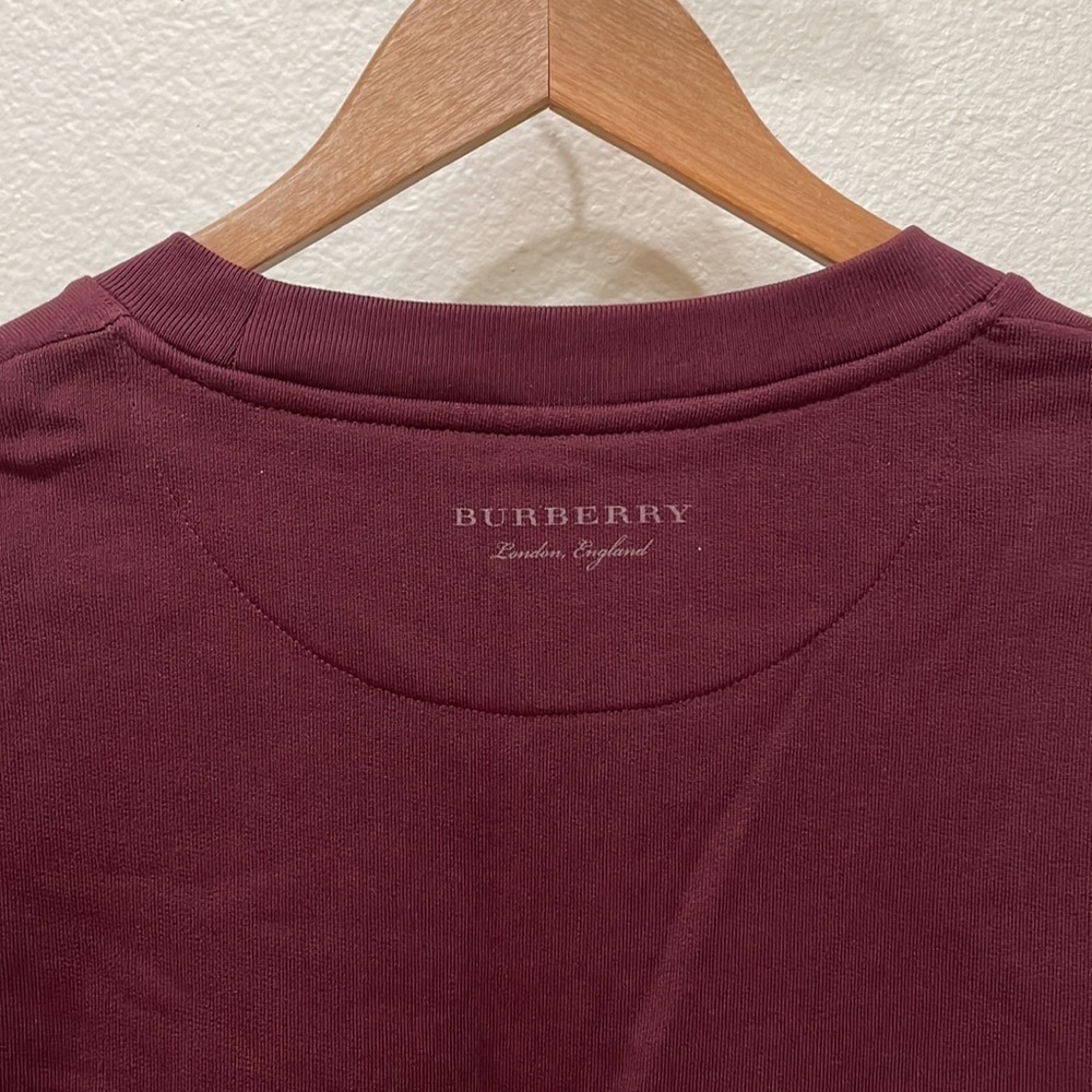 ⭐️Burberry Authentic Burgundy Color Sweatshirt-Boho-Like New!! Size XS—Beautiful - Picture 9 of 11